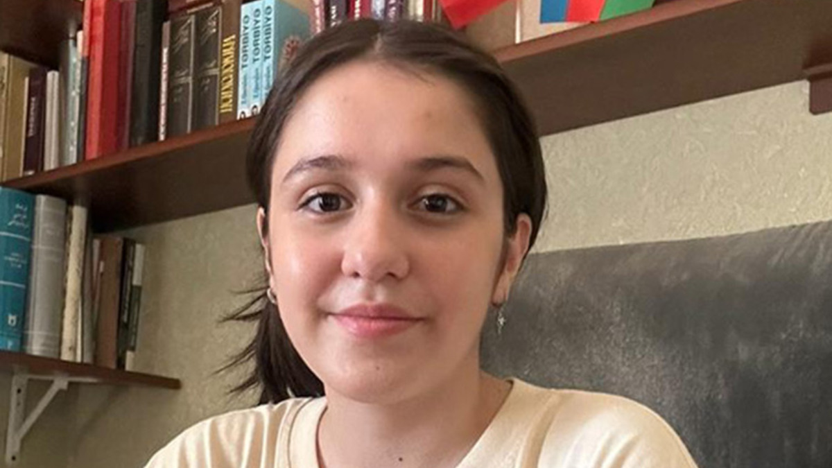 Azerbaycanlı Zahra, Türkiye'de tıp okuma hayaline 500 tam puan alarak ulaştı