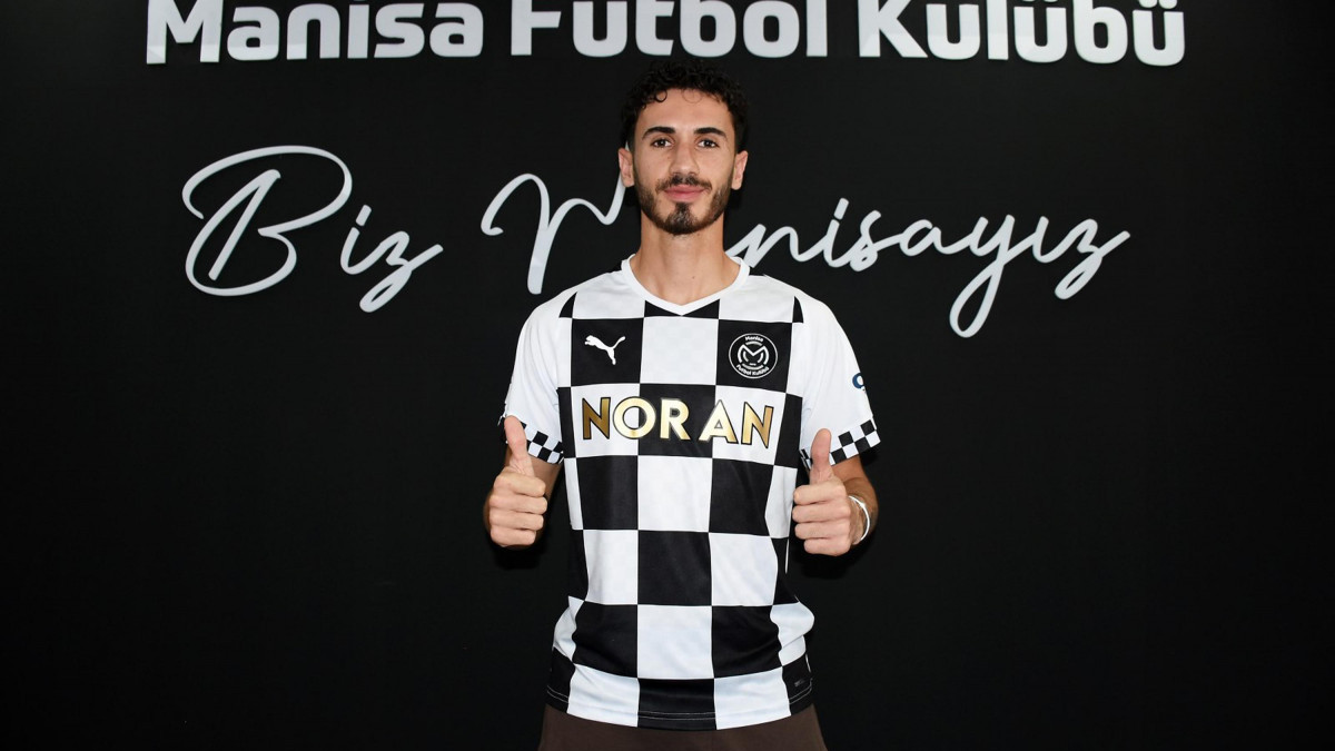 Furkan Mehmet Doğan kiralık olarak Manisa FK'da