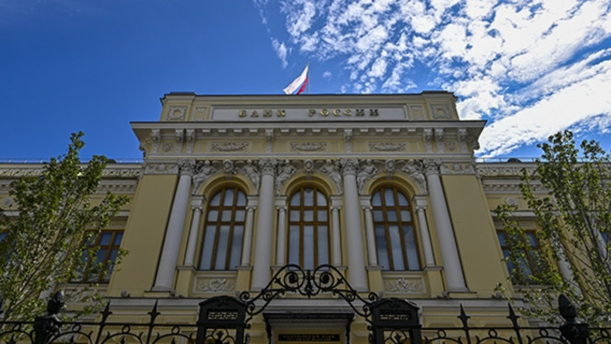 Rusya Merkez Bankası siyaset faizini yüzde 12’ye yükseltti
