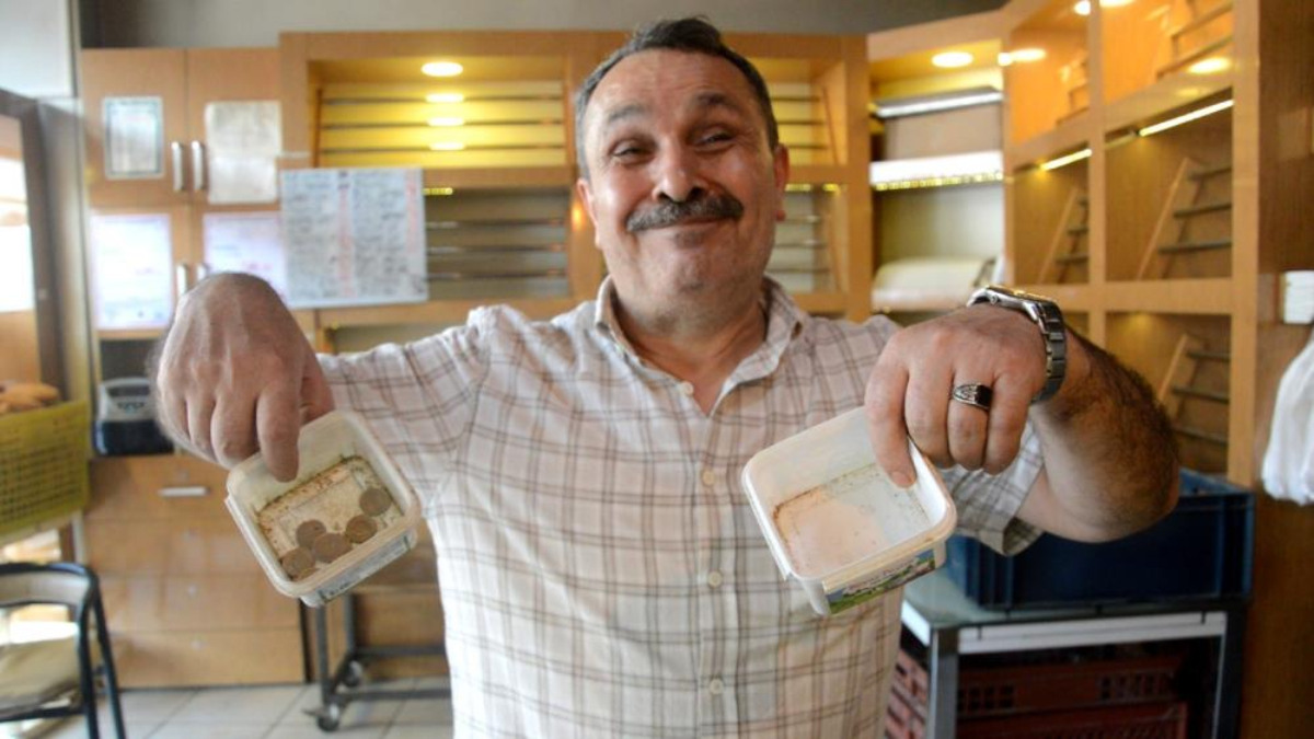 Tokat'ta bozuk para sorunu yaşayan fırıncının tahlili: 100 TL'yi 105 TL'ye satın alıyor