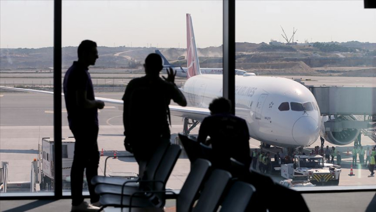 Türkiye'de 7 aylık süreçte havalimanlarını 118 milyon kişi kullandı