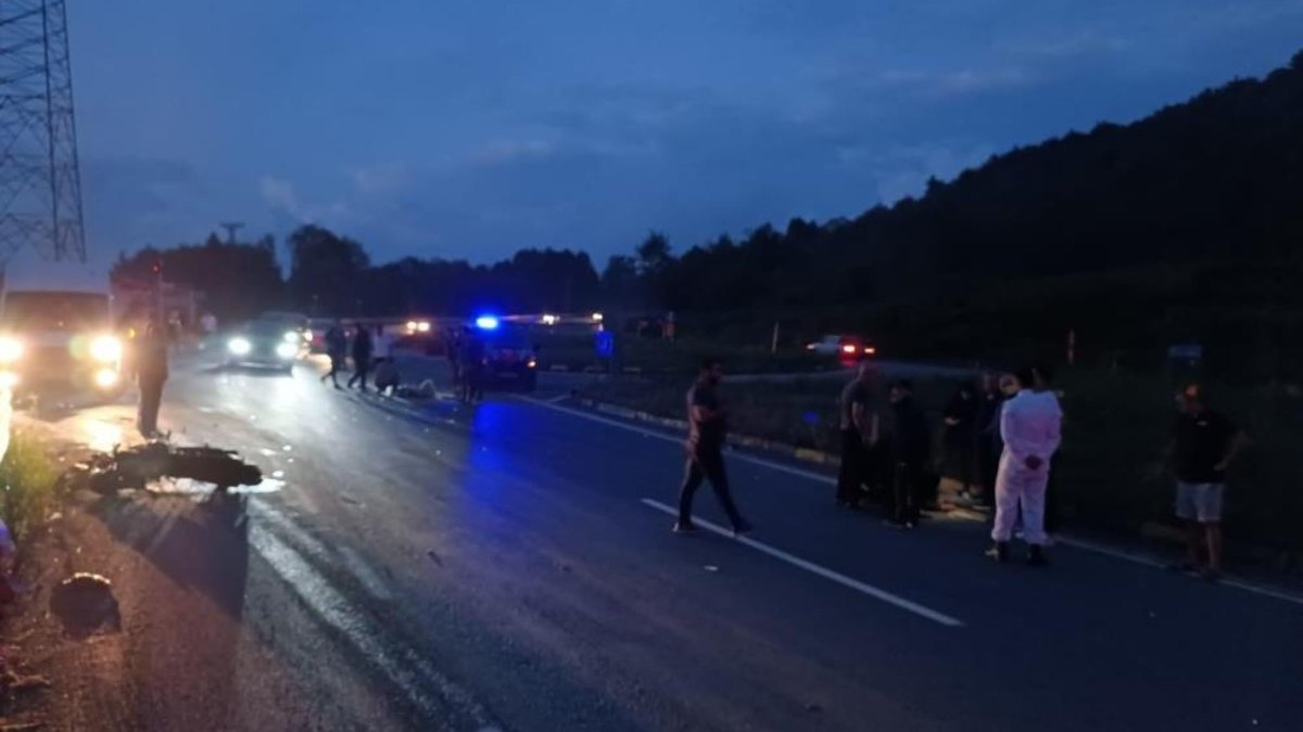 Zonguldak'ta araba ile motosiklet çarpıştı: 5 kişi yaralandı