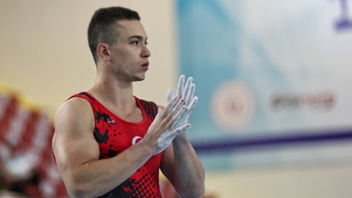 Artistik Cimnastik Dünya Challenge Kupası'nda Ahmet Başkan'dan altın madalya