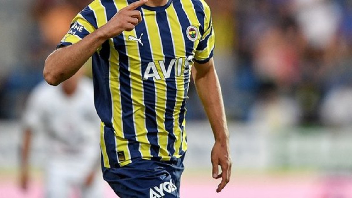 Fenerbahçe'nin beğenilen yıldızı gidiyor: İsmail Kartal o oyuncunun biletini kesti!