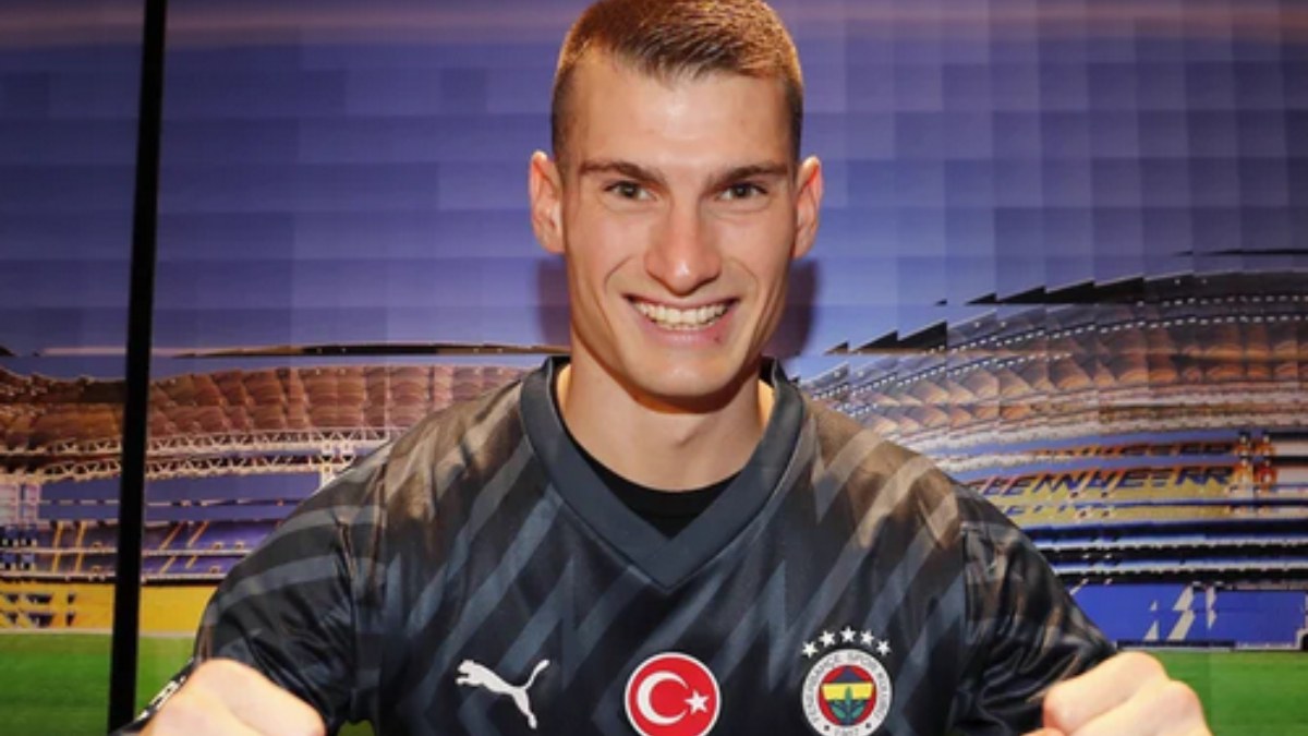 Fenerbahçe’nin yeni transferi Livakovic, yılın en düzgün kalecisi mükafatına aday gösterildi
