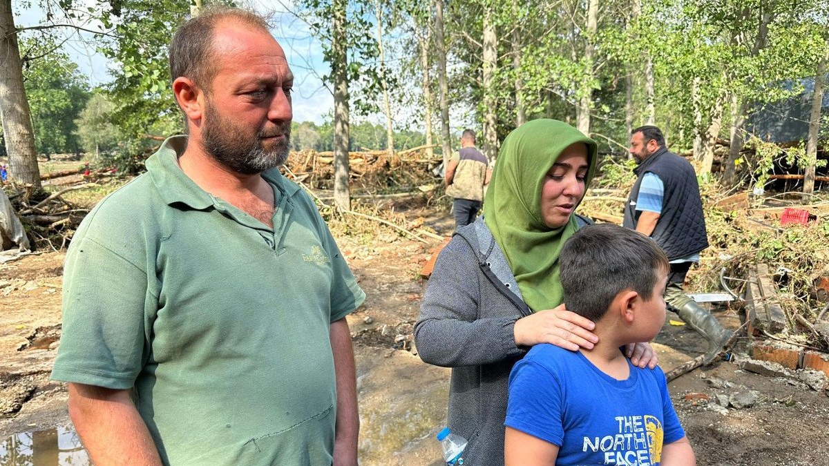 Kırklareli'de çiftliğini basan selden kaçarken 1 kişiyi kurtardı