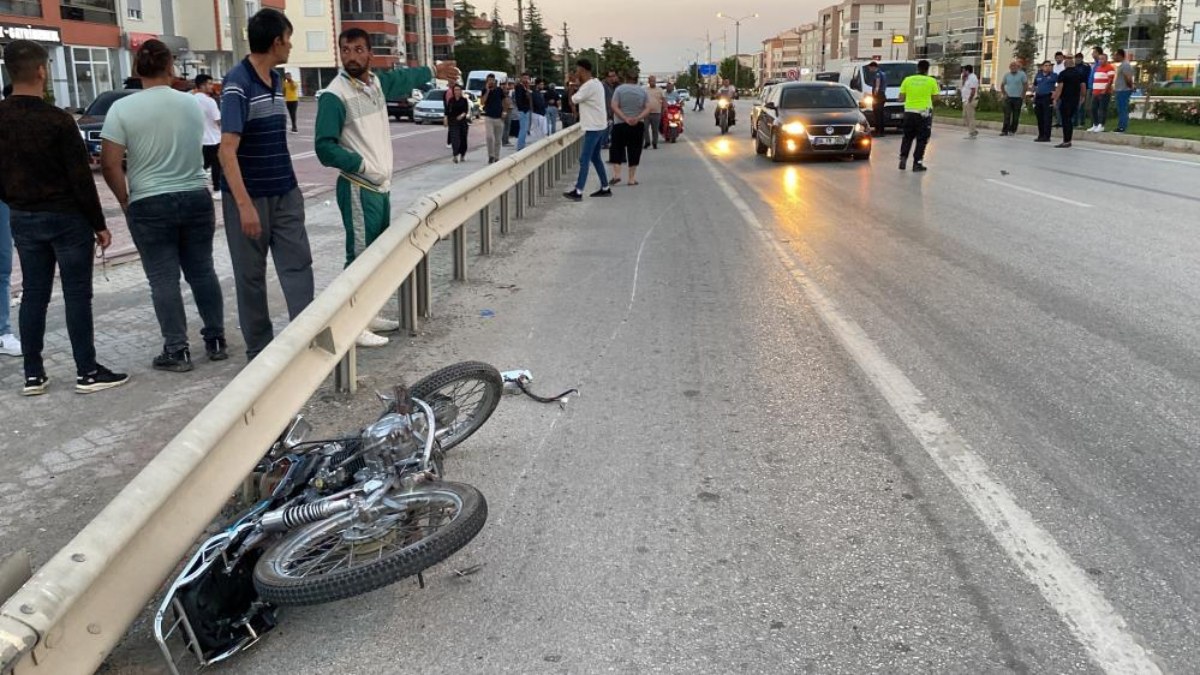 Konya'da arabayla çarpışan motosikletin şoförü öldü