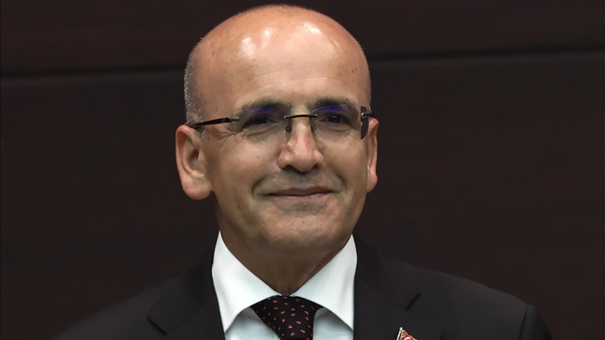 Mehmet Şimşek: Tam bağımsız Türkiye’nin yolu üretimden geçiyor